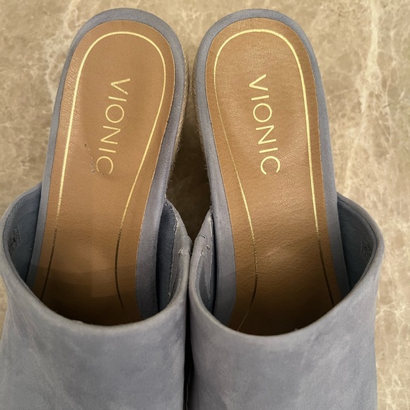 Vionic wedge - Picture 3 of 5